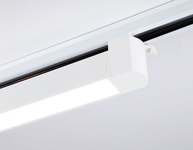 Трековый однофазный светильник Ambrella Light Track system GL6736