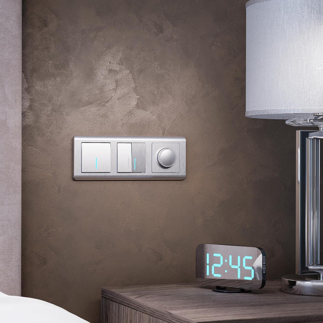 Выключатель Werkel двухклавишный проходной с подсветкой cеребряный рифленый W1122109 4690389159633 Выключатель Werkel двухклавишный проходной с подсветкой cеребряный рифленый W1122109 4690389159633