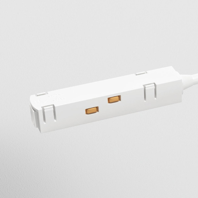 Угловой коннектор питания Maytoni Technical Accessories for tracks TRA004CPC-22W Угловой коннектор питания Maytoni Technical Accessories for tracks TRA004CPC-22W