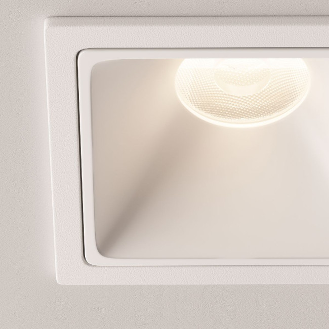 Встраиваемый светильник Maytoni Alfa LED DL043-01-10W4K-SQ-W-1 Встраиваемый светильник Maytoni Alfa LED DL043-01-10W4K-SQ-W-1