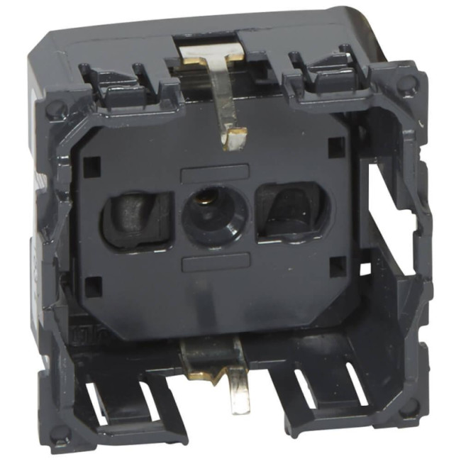 Розетка 2К+З Legrand Celiane 16A 230V с/з со шторками винтовой зажим немецкий стандарт 067161 Розетка 2К+З Legrand Celiane 16A 230V с/з со шторками винтовой зажим немецкий стандарт 067161