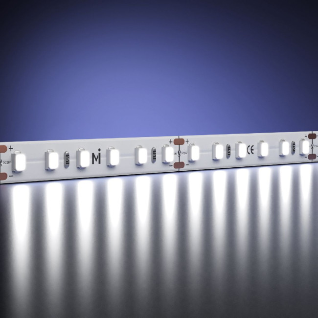 Светодиодная лента Maytoni Led Strip 24В 2835 9,6Вт/м 5000К 5м IP20 201040 Светодиодная лента Maytoni Led Strip 24В 2835 9,6Вт/м 5000К 5м IP20 201040