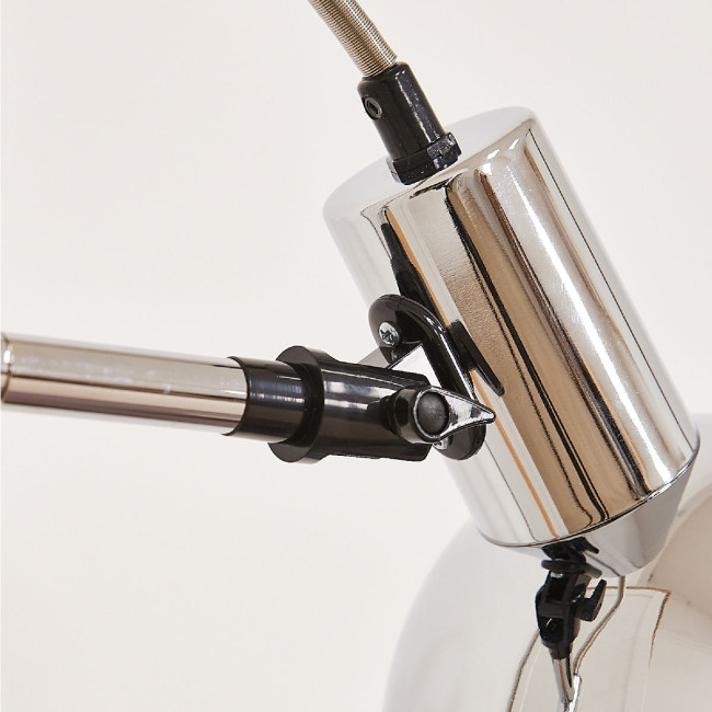 Торшер Uniel UML-T702 E14 SILVER+ UL-00010957