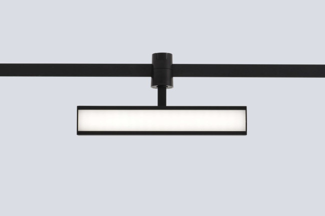 Трековый светильник для гибкой магнитной системы Crystal Lux Trace 48V CLT 0.37 001 10W BL SMART