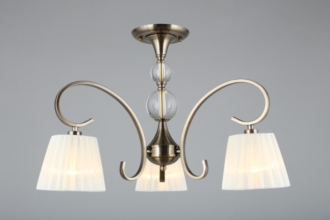 Потолочная люстра Omnilux Laveno OML-56103-03 Потолочная люстра Omnilux Laveno OML-56103-03