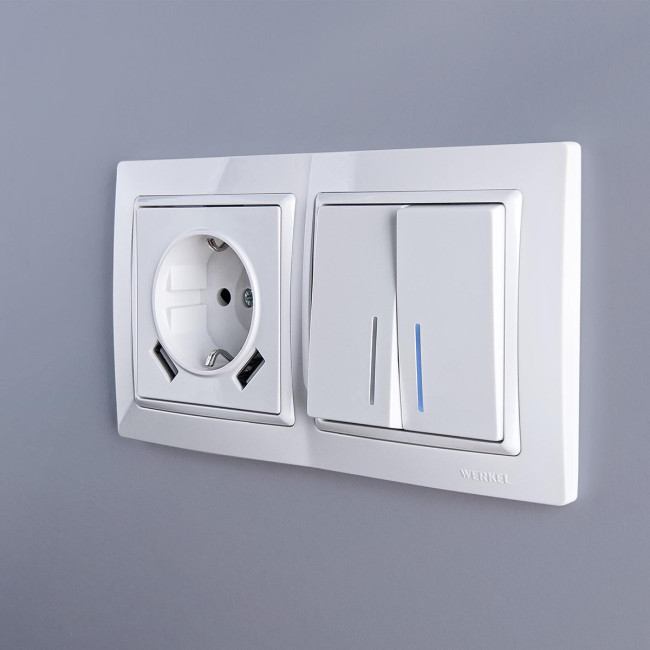 Выключатель Werkel двухклавишный проходной с подсветкой белый W1122101 4690389155222 Выключатель Werkel двухклавишный проходной с подсветкой белый W1122101 4690389155222