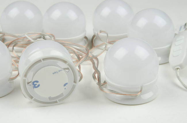 Подсветка для зеркал Uniel Backstage белый (UL-00006857) ULM-F50-8W/SW/10/DIM IP20 White Подсветка для зеркал Uniel Backstage белый (UL-00006857) ULM-F50-8W/SW/10/DIM IP20 White