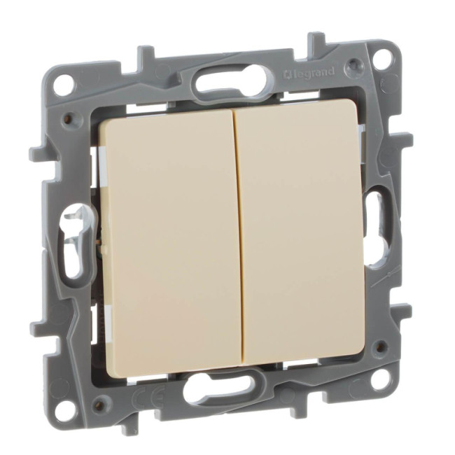 Переключатель двухклавишный Legrand Etika 10A 250V слоновая кость 672312 Переключатель двухклавишный Legrand Etika 10A 250V слоновая кость 672312
