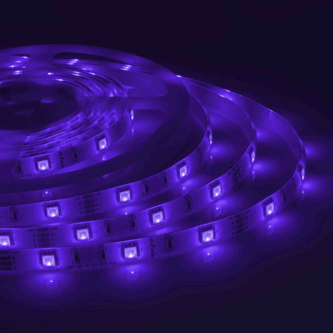 Светодиодная влагозащищенная лента Apeyron 12В 5050 7,2Вт/м RGB 5м IP65 00-41 Светодиодная влагозащищенная лента Apeyron 12В 5050 7,2Вт/м RGB 5м IP65 00-41