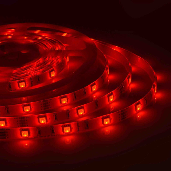 Светодиодная влагозащищенная лента Apeyron 12В 5050 7,2Вт/м RGB 5м IP65 00-41 Светодиодная влагозащищенная лента Apeyron 12В 5050 7,2Вт/м RGB 5м IP65 00-41