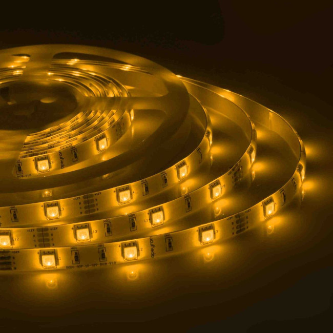 Светодиодная влагозащищенная лента Apeyron 12В 5050 7,2Вт/м RGB 5м IP65 00-41 Светодиодная влагозащищенная лента Apeyron 12В 5050 7,2Вт/м RGB 5м IP65 00-41