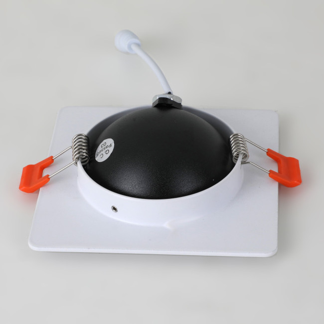 Встраиваемый светодиодный светильник Favourite Cardine 2417-1U Встраиваемый светодиодный светильник Favourite Cardine 2417-1U