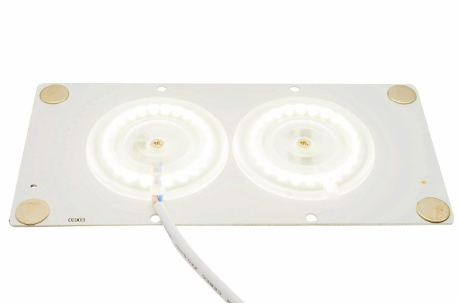 Светодиодная плата Apeyron 220В 2835 24Вт 2700К IP20 02-21 Светодиодная плата Apeyron 220В 2835 24Вт 2700К IP20 02-21