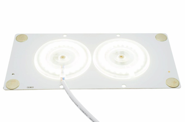 Светодиодная плата Apeyron 220В 2835 24Вт 2700К IP20 02-21 Светодиодная плата Apeyron 220В 2835 24Вт 2700К IP20 02-21
