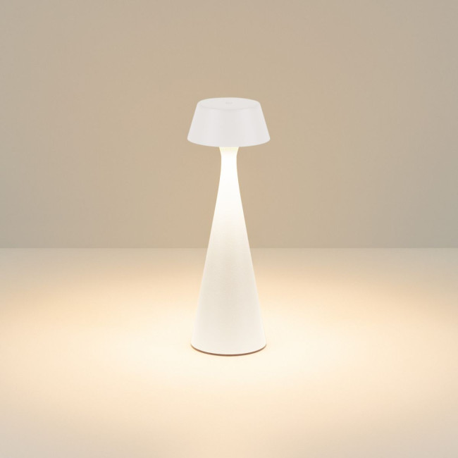 Настольная лампа с аккумулятором Arlight SP-TOMMY-TAB-2W Warm3000-MIX (WH, 154 deg) (IP54 Металл) 058565 Настольная лампа с аккумулятором Arlight SP-TOMMY-TAB-2W Warm3000-MIX (WH, 154 deg) (IP54 Металл) 058565