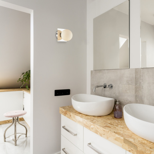 Бра Lumion Astrid 4566/1W Бра Lumion Astrid 4566/1W