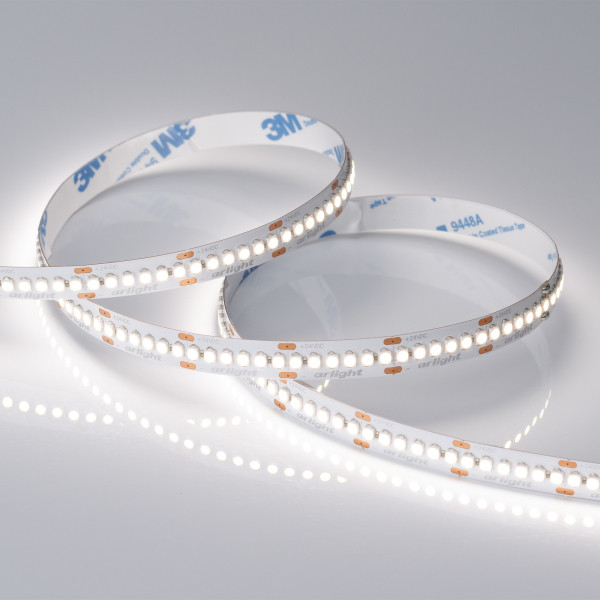 Светодиодная лента Arlight 19,2W/m 240LED/m 3528SMD дневной белый 5M 017431(2) Светодиодная лента Arlight 19,2W/m 240LED/m 3528SMD дневной белый 5M 017431(2)