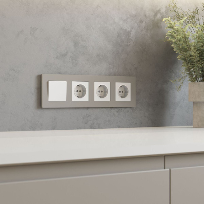 Рамка на 4 поста Werkel Slab (дымчатый софт) W0042917 4690389218453 a071628 Рамка на 4 поста Werkel Slab (дымчатый софт) W0042917 4690389218453 a071628