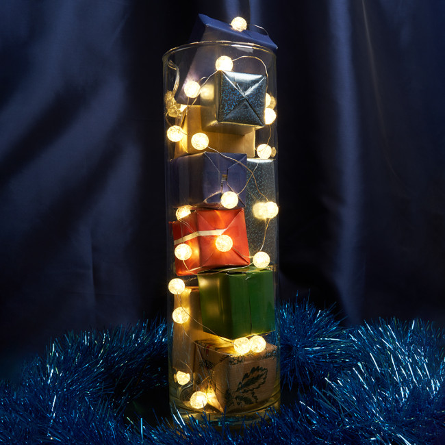 Светодиодная гирлянда линейная Лед шарики Feron CL565 48611 Светодиодная гирлянда линейная Лед шарики Feron CL565 48611