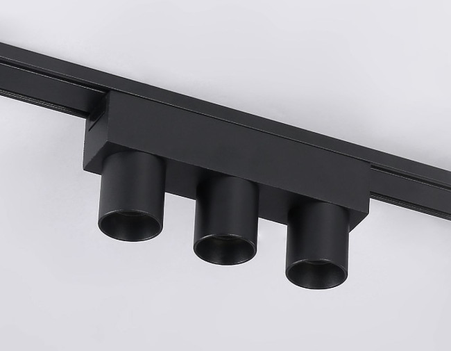 Трековый магнитный светильник Ambrella Light Track System GV1504 Трековый магнитный светильник Ambrella Light Track System GV1504