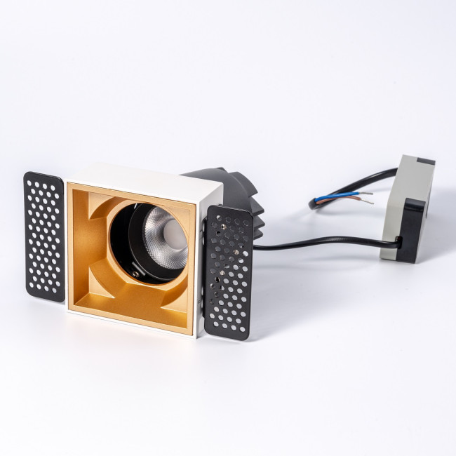 Встраиваемый светильник Fiberli 302T75 (квадратная рамка) 12130205 Встраиваемый светильник Fiberli 302T75 (квадратная рамка) 12130205