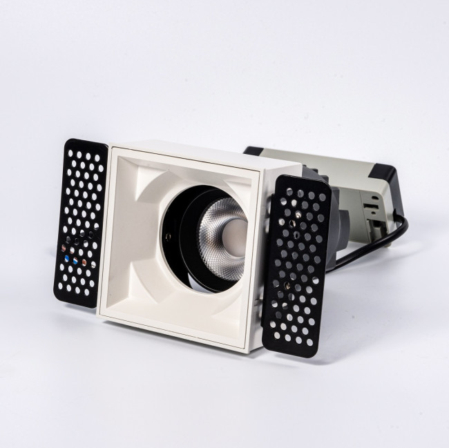 Встраиваемый светильник Fiberli 302T75 (квадратная рамка) 12130206 Встраиваемый светильник Fiberli 302T75 (квадратная рамка) 12130206