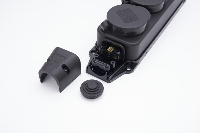 Колодка Feron Stekker 4гн с/з с крышкой RST162444 39019 Колодка Feron Stekker 4гн с/з с крышкой RST162444 39019