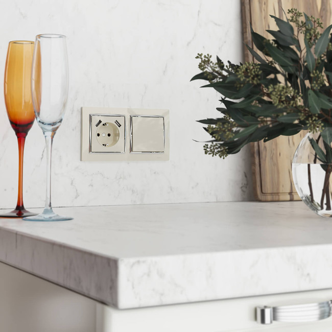 Накладка для розетки USB Werkel шампань W1179511 4690389157462 Накладка для розетки USB Werkel шампань W1179511 4690389157462