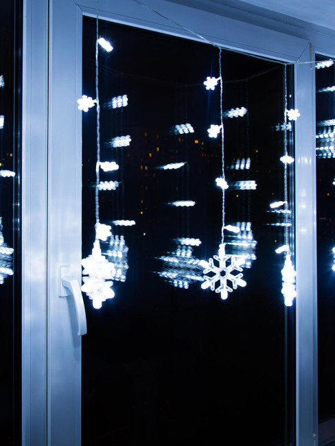 Светодиодная гирлянда (11129) Uniel занавес 220V белый ULD-E2706-100/DTA White IP20 SNOWFALL Светодиодная гирлянда (11129) Uniel занавес 220V белый ULD-E2706-100/DTA White IP20 SNOWFALL