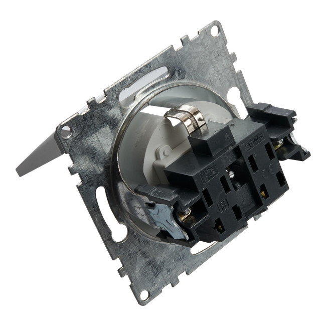 Розетка 1-местная с/з с защитной шторкой Stekker Катрин 39580 Розетка 1-местная с/з с защитной шторкой Stekker Катрин 39580