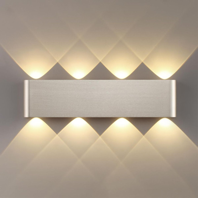 Настенный светильник Odeon Light Hightech Magnum 7106/8WL