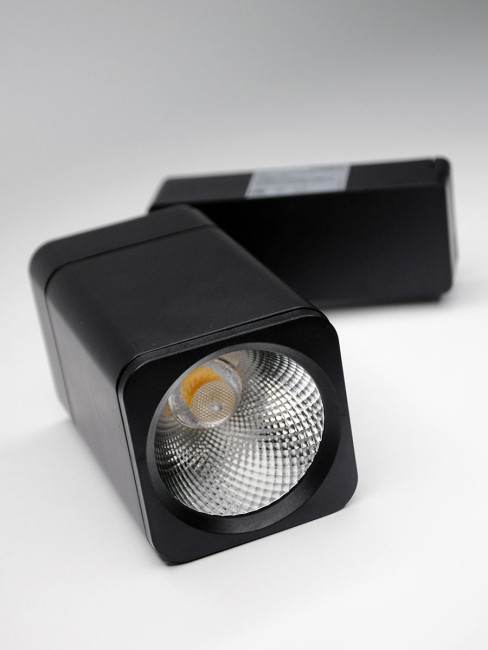 Трековый светильник Elvan ST-05SQ-20W-WW-Bl Трековый светильник Elvan ST-05SQ-20W-WW-Bl