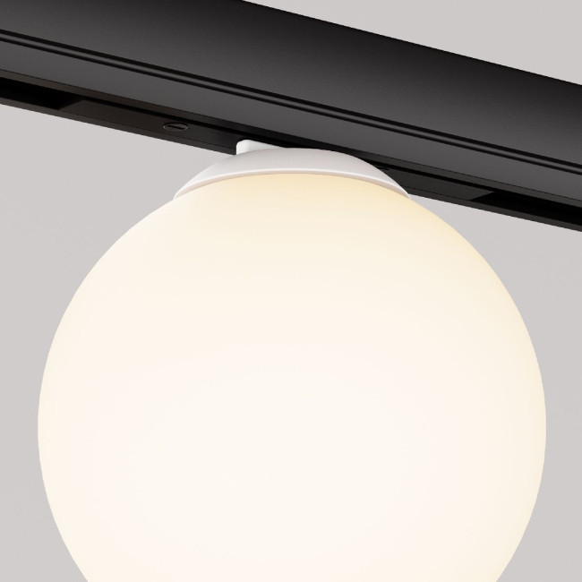 Трековый магнитный светильник Maytoni Luna TR185-1-3W3K-B Трековый магнитный светильник Maytoni Luna TR185-1-3W3K-B