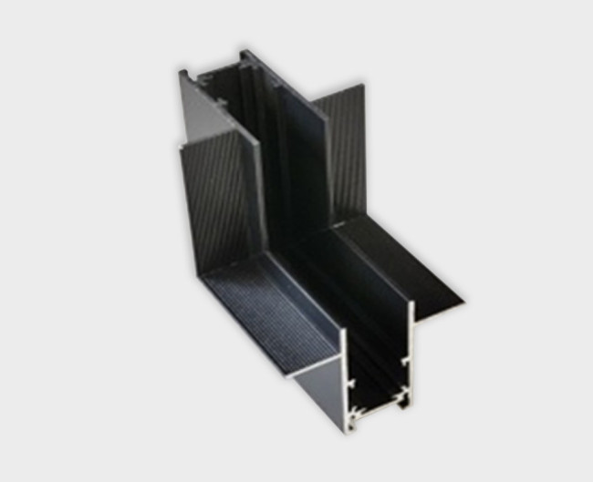 Соединитель вертикальный угловой для шинопровода Italline Atom IT012-5033 black Соединитель вертикальный угловой для шинопровода Italline Atom IT012-5033 black