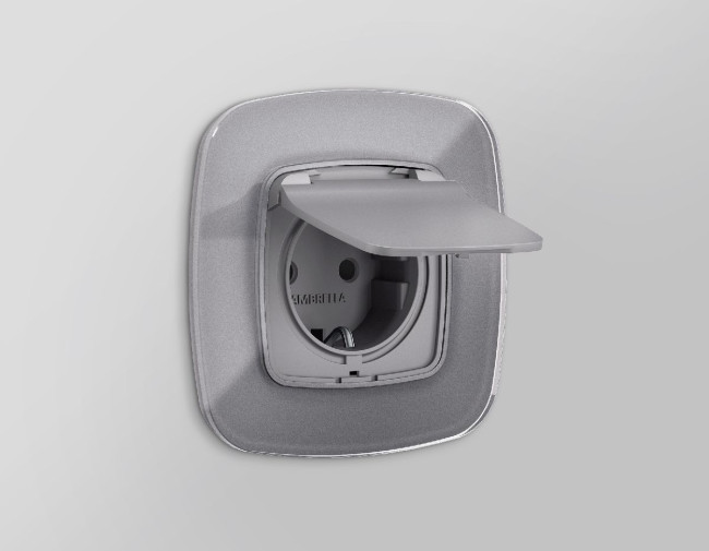 Лицевая панель для розетки с/з со шторками и крышкой Ambrella Volt Omega OP5080 Лицевая панель для розетки с/з со шторками и крышкой Ambrella Volt Omega OP5080