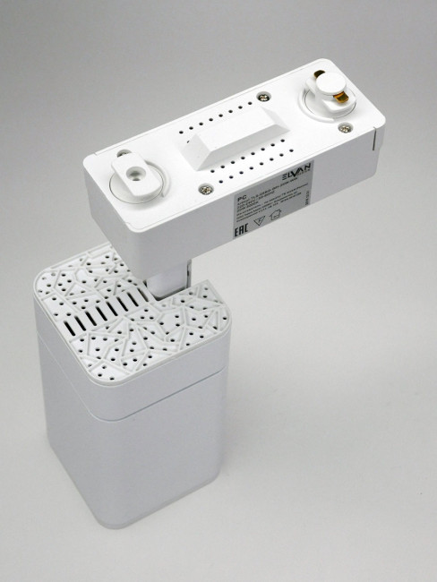 Трековый светильник Elvan ST-05SQ-20W-WW-Wh Трековый светильник Elvan ST-05SQ-20W-WW-Wh