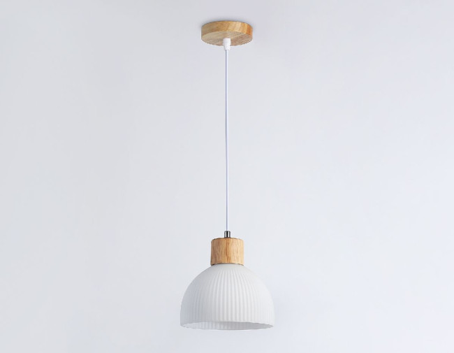 Подвесной светильник Ambrella Light Traditional TR83133 Подвесной светильник Ambrella Light Traditional TR83133
