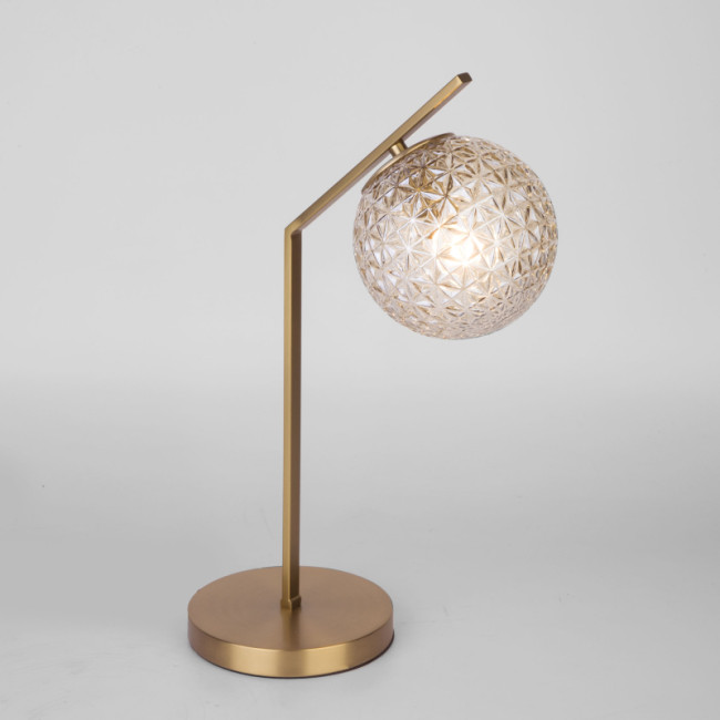 Настольная лампа Eurosvet Shape 01213/1 латунь Настольная лампа Eurosvet Shape 01213/1 латунь