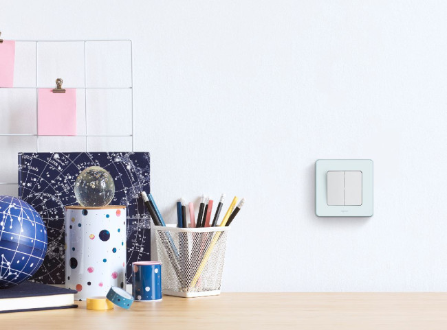 Рамка одноместная Legrand Inspiria 673935 Рамка одноместная Legrand Inspiria 673935