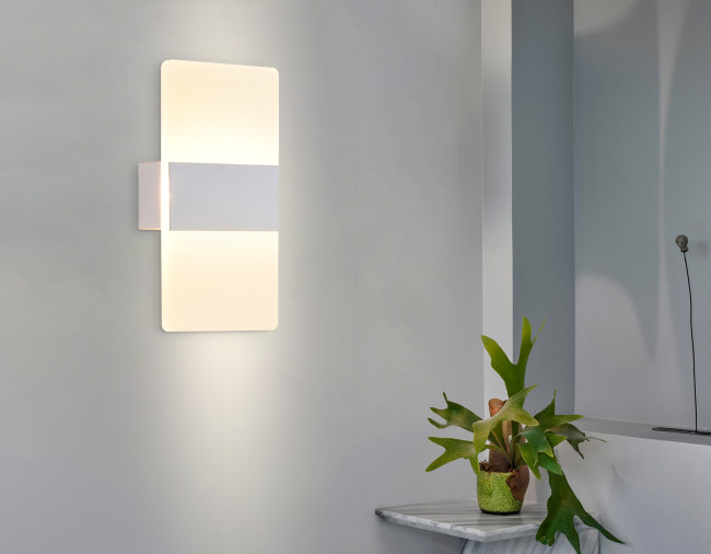 Настенный светодиодный светильник Ambrella Light Wallers FW200 Настенный светодиодный светильник Ambrella Light Wallers FW200