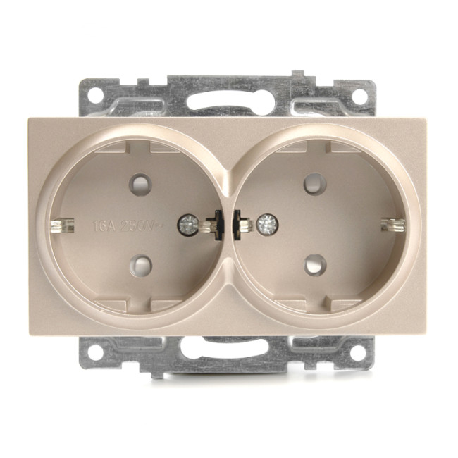 Розетка 2-местная с/з с защитной шторкой Stekker Катрин 39598 Розетка 2-местная с/з с защитной шторкой Stekker Катрин 39598