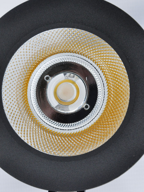 Встраиваемый светильник Elvan VLS-505R-10W-WW-Bk