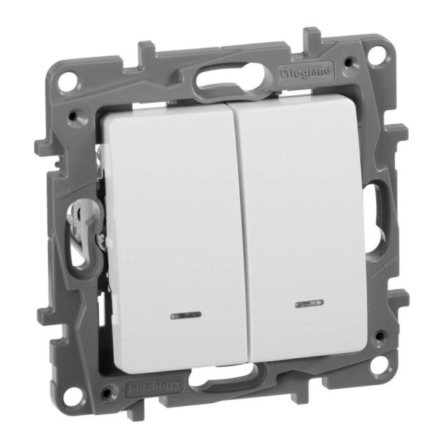 Выключатель двухклавишный Legrand Etika с подсветкой 10A 250V белый 672204 Выключатель двухклавишный Legrand Etika с подсветкой 10A 250V белый 672204