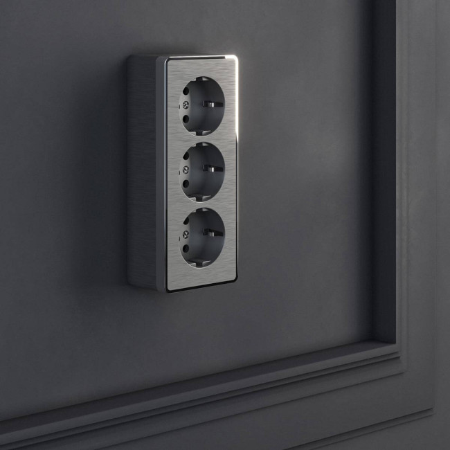 Розетка тройная с/з со шторками Werkel Gallant графит рифленый W5073104 4690389163852