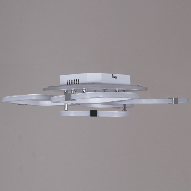 Потолочная люстра Reluce 06321-3.3-05 WH+CR (RGB) Потолочная люстра Reluce 06321-3.3-05 WH+CR (RGB)