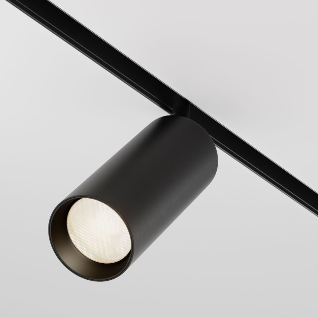 Трековый магнитный светильник Maytoni Focus LED TR032-4-20WTW-M-DSZ-B Трековый магнитный светильник Maytoni Focus LED TR032-4-20WTW-M-DSZ-B