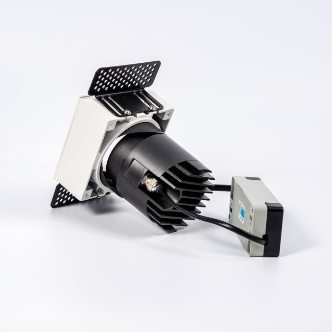 Встраиваемый светильник Fiberli 302T75 (квадратная рамка) 12130204 Встраиваемый светильник Fiberli 302T75 (квадратная рамка) 12130204