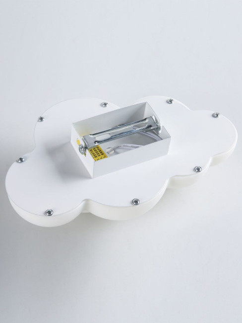 Настенный светильник Zortes Sky ZRS.1119.09 Настенный светильник Zortes Sky ZRS.1119.09