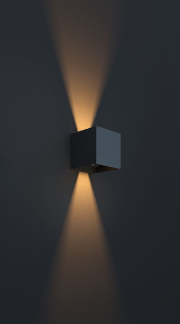 Уличный настенный светильник Maytoni Fulton O572WL-L20B3K