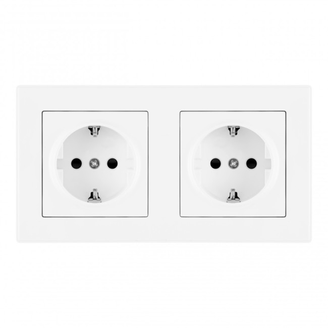 Розетка двойная (двухпостовая) с/з и шторками Arte Milano SET06-2-40-1x2 white